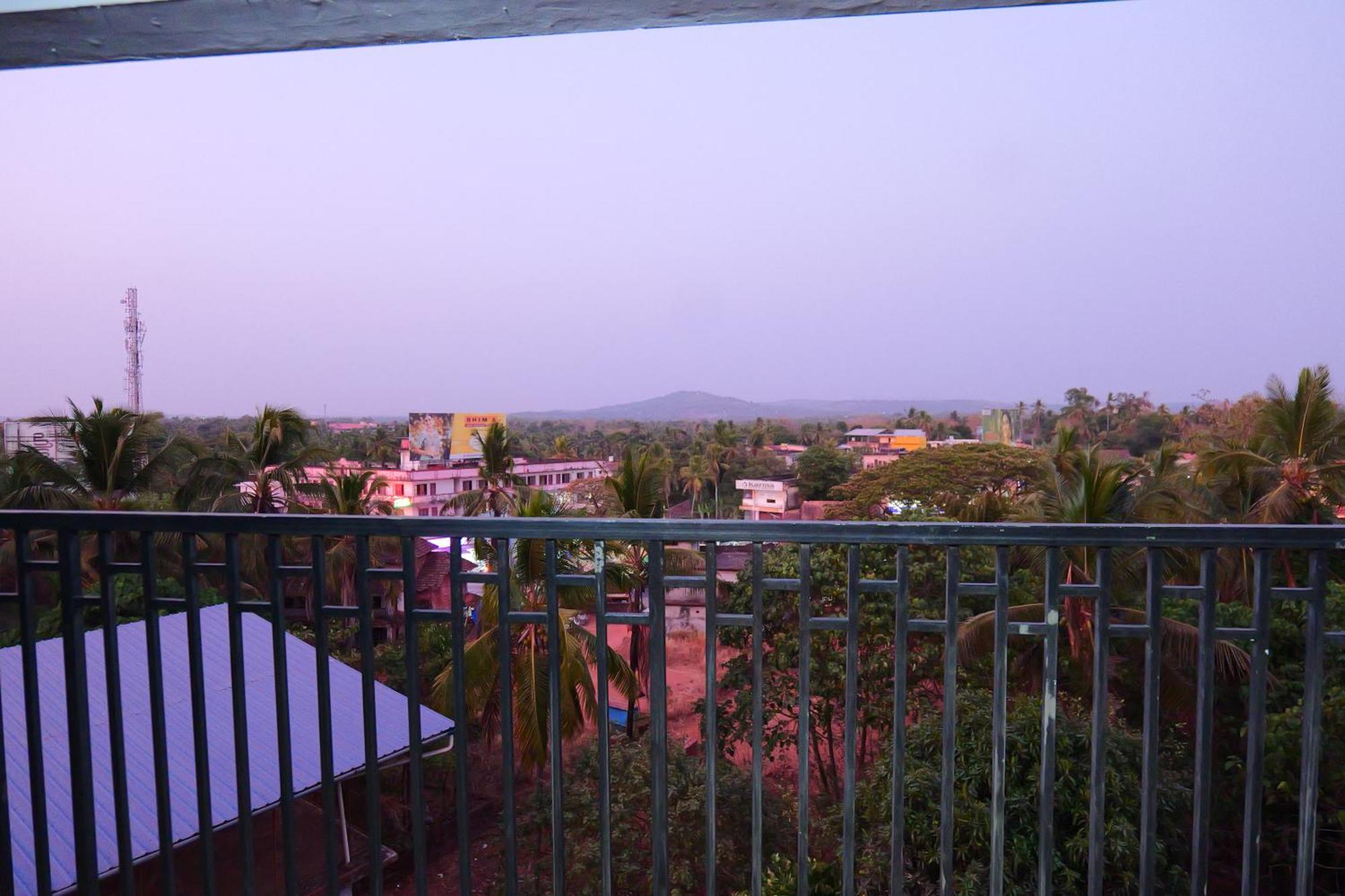 Hotel Classico International Kannangad Exterior photo